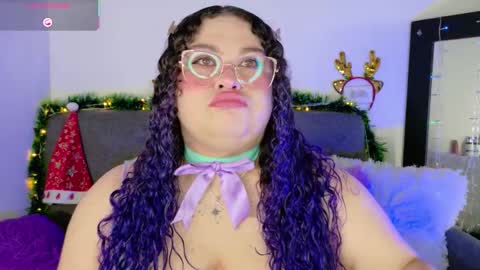 L U N I T A  online show from December 4, 3:05 am