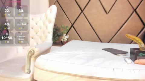 lunitadiva online show from February 19, 12:44 pm