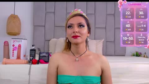 lunitadiva online show from September 11, 2:28 pm