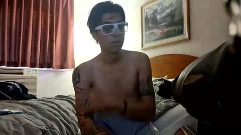 Snapshot of lunn10mcl chatting on November 21, 11:36 pm lunn10mcl online show from November 21, 11:36 pm