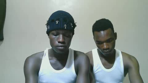 Snapshot of luoislove chatting on November 4, 5:28 am luoislove online show from November 4, 5:28 am