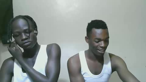 Snapshot of luoislove chatting on November 10, 4:33 am luoislove online show from November 10, 4:33 am