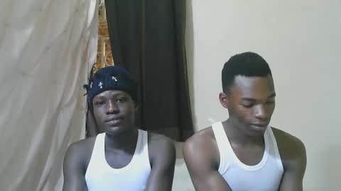 Snapshot of luoislove chatting on November 28, 5:54 am luoislove online show from November 28, 5:54 am