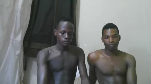 Snapshot of luoislove chatting on December 3, 8:18 pm luoislove online show from December 3, 8:18 pm