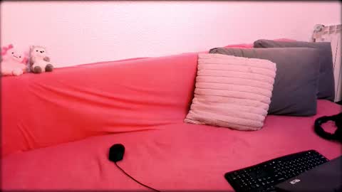 Snapshot of lurosincubus chatting on December 3, 7:34 pm lurosincubus online show from December 3, 7:34 pm