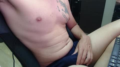 Snapshot of lushboy90 chatting on February 17, 8:19 am lushboy90 online show from February 17, 8:19 am