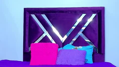 lushy_sweeet online show from December 17, 5:24 am