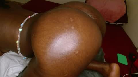 lustrous-choco online show from February 20, 12:40 am