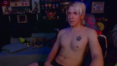 Snapshot of lustymatt chatting on October 5, 5:28 am lustymatt online show from October 5, 5:28 am