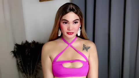 lustyseraphina online show from February 17, 3:47 am