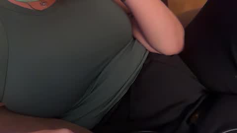 luuunaheartxxx online show from October 4, 4:43 am