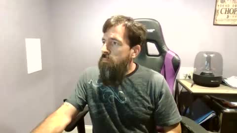 Luv2likslit online show from October 9, 7:50 am