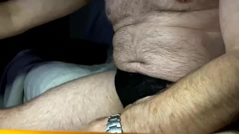 Snapshot of luvs2lickhotlips chatting on December 4, 10:13 am luvs2lickhotlips online show from December 4, 10:13 am