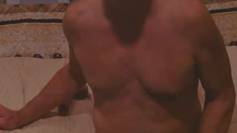 Snapshot of luvthecam2 chatting on October 7, 11:18 am M Jordan online show from October 7, 11:18 am