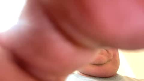 Snapshot of luvtobenude21 chatting on January 1, 12:21 am Joe and Sarah online show from January 1, 12:21 am