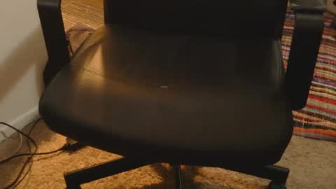 Snapshot of luvvslutss22 chatting on September 22, 11:23 am luvvslutss22 online show from September 22, 11:23 am