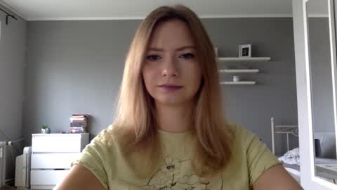 Snapshot of lux_millie chatting on September 26, 3:27 pm Millie online show from September 26, 3:27 pm