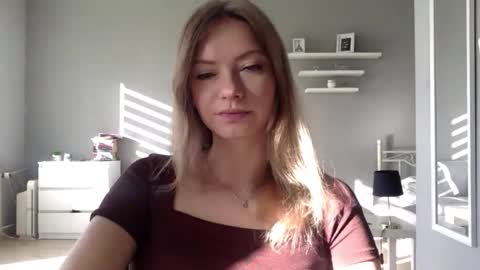 Snapshot of lux_millie chatting on October 26, 8:20 am Millie online show from October 26, 8:20 am