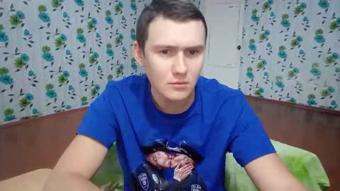 Snapshot of luxeboy_ chatting on October 25, 9:06 am Mike online show from October 25, 9:06 am