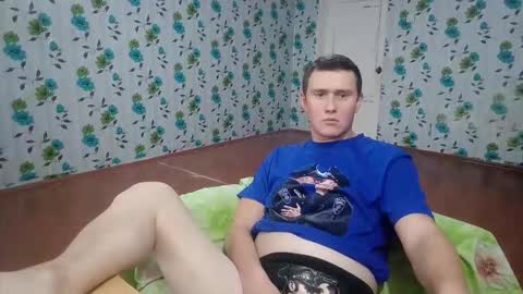 Snapshot of luxeboy_ chatting on October 26, 9:15 am Mike online show from October 26, 9:15 am