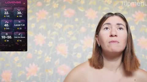 Snapshot of luxegirl67 chatting on September 25, 11:25 am Sophie online show from September 25, 11:25 am