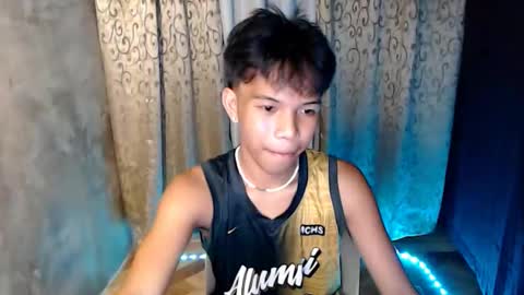 Snapshot of luxirfy_xx chatting on November 28, 3:14 pm luxirfy online show from November 28, 3:14 pm