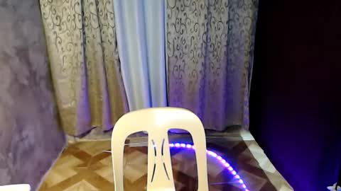 luxirfy online show from January 31, 7:11 pm