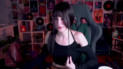 Ray online show from February 1, 9:19 pm