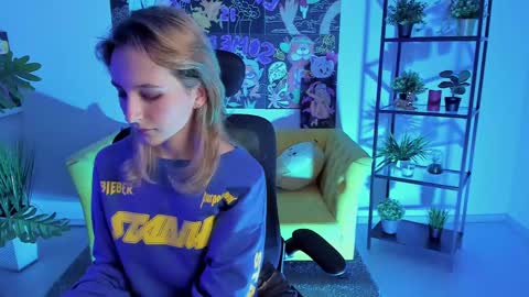 Ray online show from February 21, 12:38 am