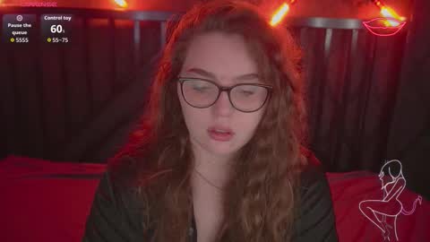 luxsopphia_ online show from October 20, 5:52 am