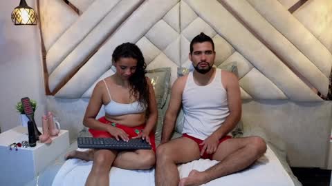 Lesly And Arnold online show from February 7, 3:45 am