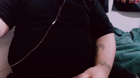 Snapshot of lvcifer_ chatting on January 25, 1:32 am ayoo online show from January 25, 1:32 am