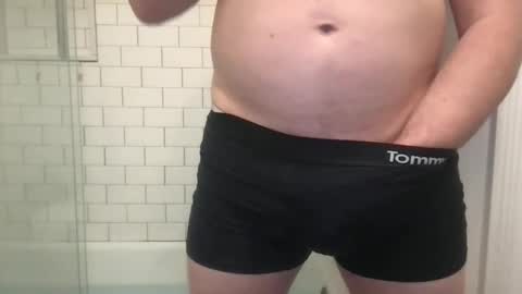 lvguynextdoor440656 online show from June 3, 1:41 am