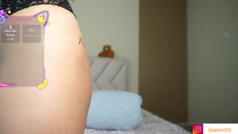 lya_aron_couple online show from September 27, 7:08 pm