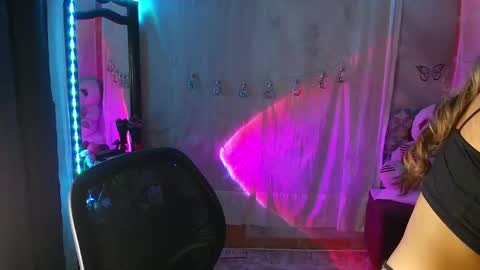 Snapshot of lya_ch chatting on October 24, 11:23 pm Call me Lia online show from October 24, 11:23 pm