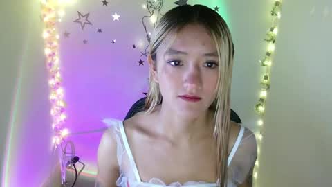 Call me Lia  online show from June 1, 9:38 pm