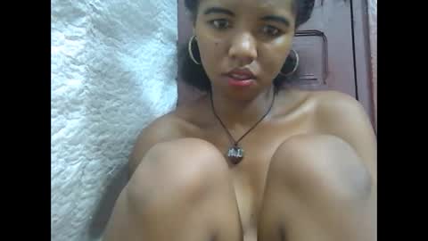 Snapshot of lydialarin chatting on February 17, 4:48 pm Lydiah online show from February 17, 4:48 pm