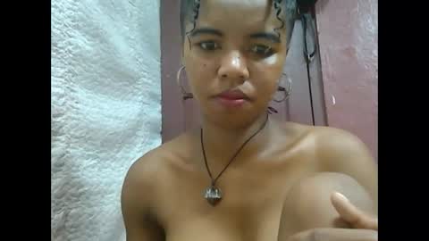 Snapshot of lydialarin chatting on February 20, 4:36 pm Lydiah online show from February 20, 4:36 pm