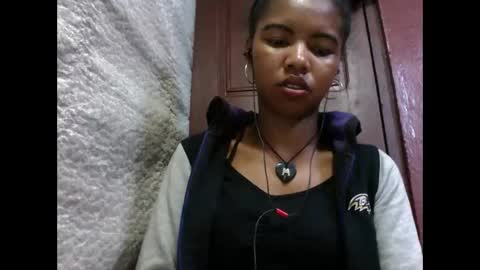 Snapshot of lydialarin chatting on September 12, 6:52 pm Lydiah online show from September 12, 6:52 pm