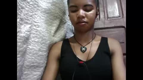 Snapshot of lydialarin chatting on September 26, 6:34 pm Lydiah online show from September 26, 6:34 pm
