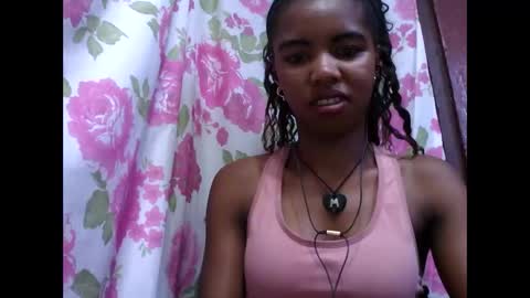 Snapshot of lydialarin chatting on October 4, 6:33 am Lydiah online show from October 4, 6:33 am