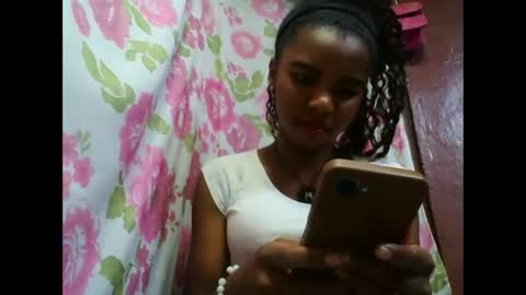 Snapshot of lydialarin chatting on October 7, 7:16 am Lydiah online show from October 7, 7:16 am