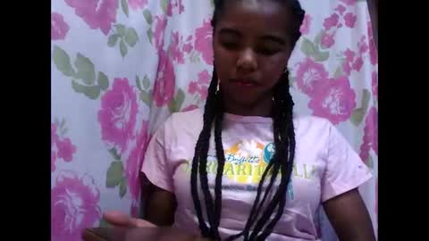 Snapshot of lydialarin chatting on October 8, 8:34 am Lydiah online show from October 8, 8:34 am