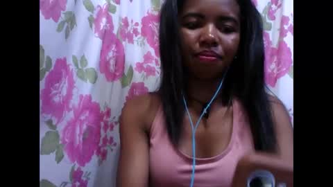 Snapshot of lydialarin chatting on October 17, 2:30 pm Lydiah online show from October 17, 2:30 pm