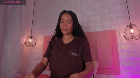 Lyhana Lee online show from January 27, 12:26 pm