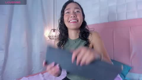 Lyhana Lee online show from February 7, 11:56 am