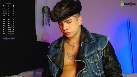 Snapshot of lylebennett_ chatting on October 17, 12:52 pm Lyle Bennett Freelance Model online show from October 17, 12:52 pm