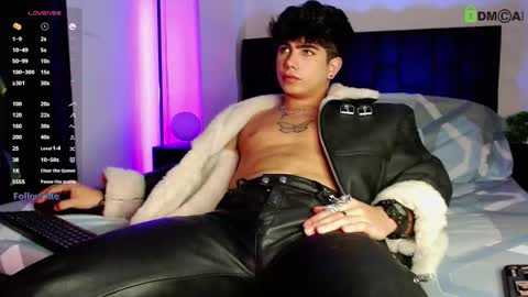 Lyle Bennett Freelance Model online show from February 6, 1:25 pm