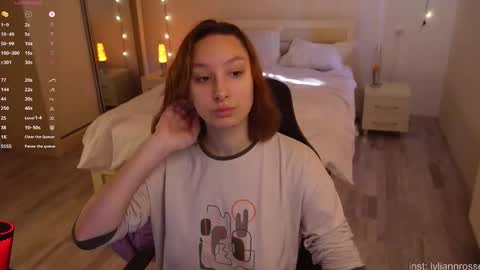 Lylian online show from November 16, 7:14 am