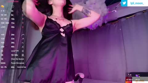 Snapshot of lylita_moon chatting on December 17, 4:18 am Littl online show from December 17, 4:18 am